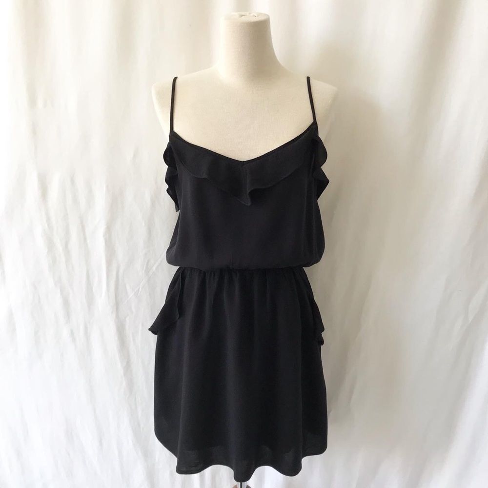 Talula Aritzia black light ruffle dress Size S